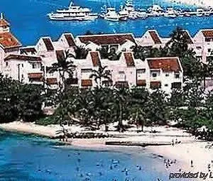 Aparthotel At Fisherman's Point, Ocho Rios